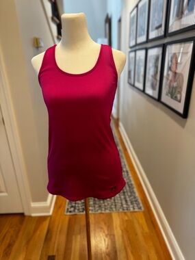 Under Armour Women’s Fuchsia Athletic Tank Top